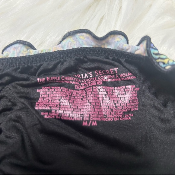 Size M Victoria’s Secret “The Ruffle Cheeky” Paisley Bikini Bottoms E2 - Picture 6 of 6